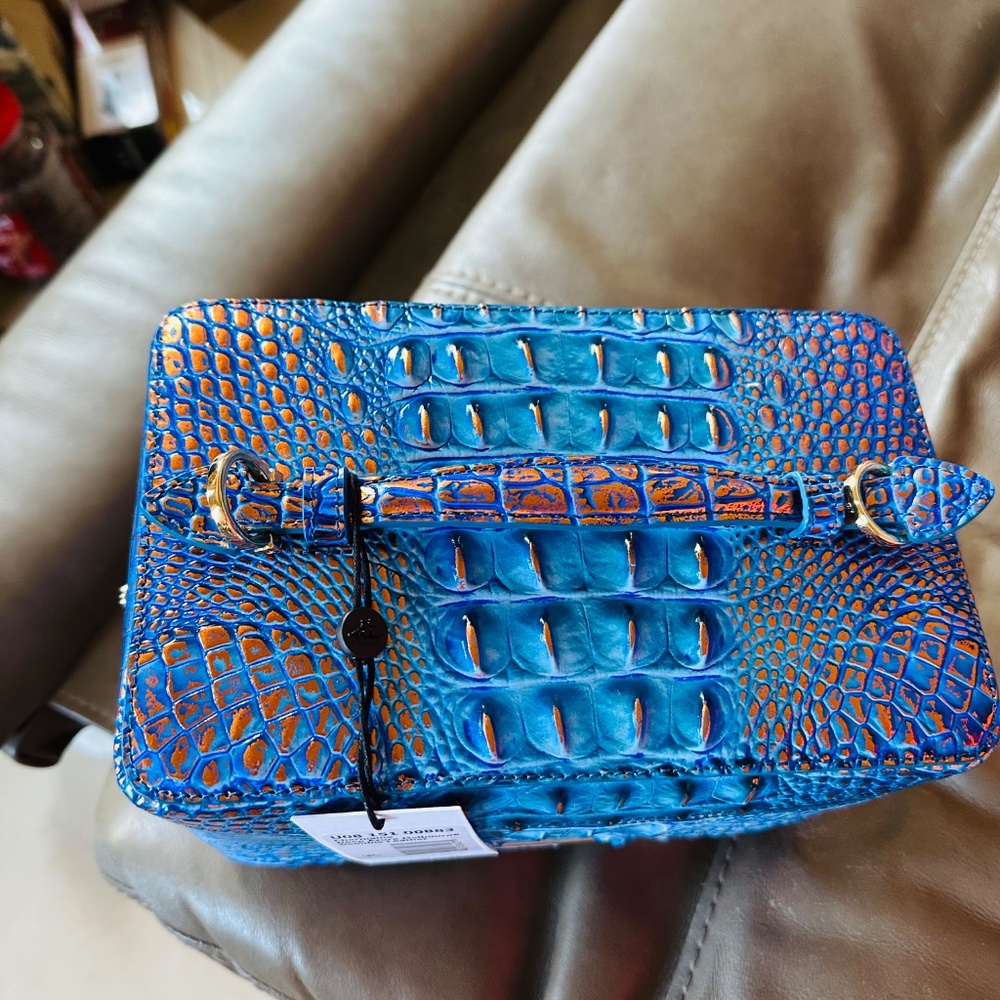 NWT Brahmin Make Up Case - Picture 5 of 7
